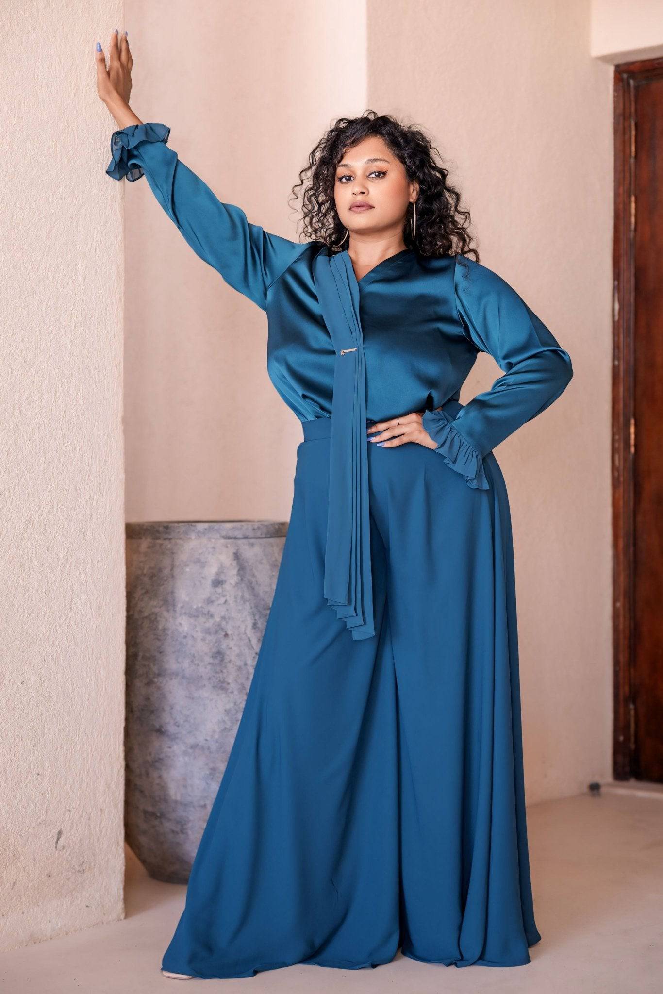 Yasmina Palazzo set