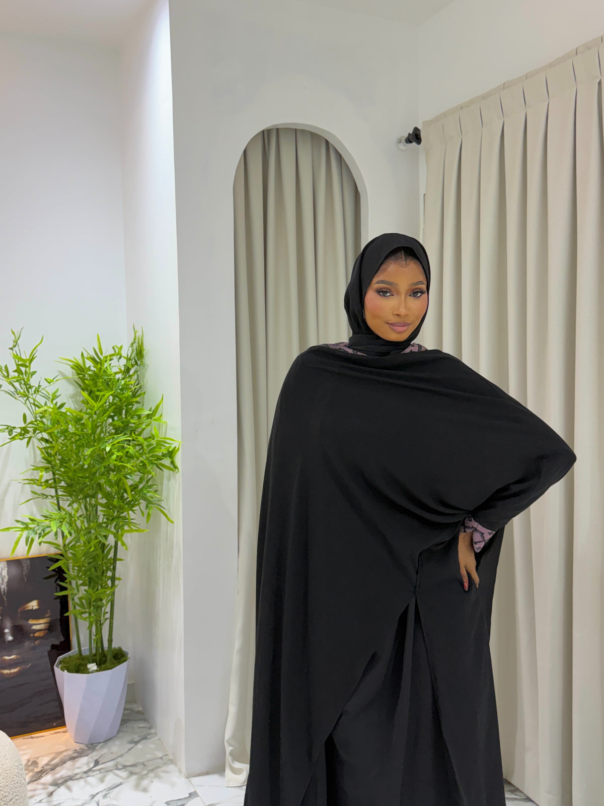 Maï 2-piece Heritage Abaya and dress set